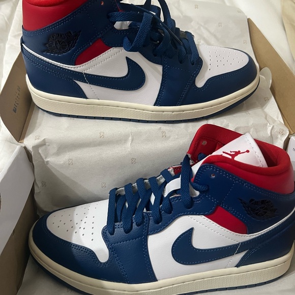 Jordan Shoes - Women air Jordan 1 mid